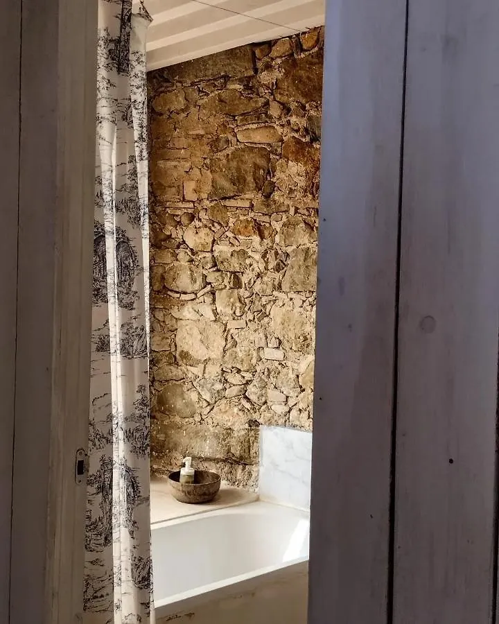 Летний дом Can Tando Restored Catalan Old Barn To Enjoy Peaceful Rural Simplicity Sant Jordi Desvalls